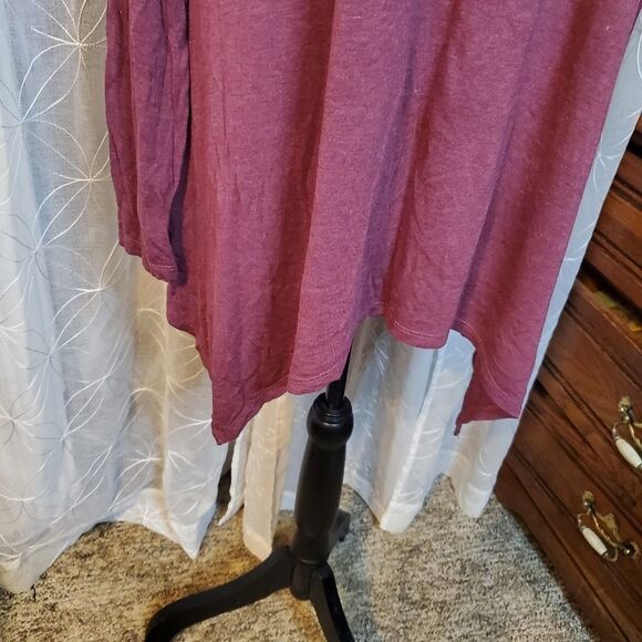Masseys asymmetrical purple 💜 tunic sz med - Picture 2 of 6